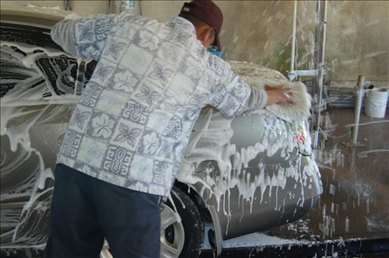 Russell Fischer Car Care Centers: Bella Terra Car Wash & Fast Lube